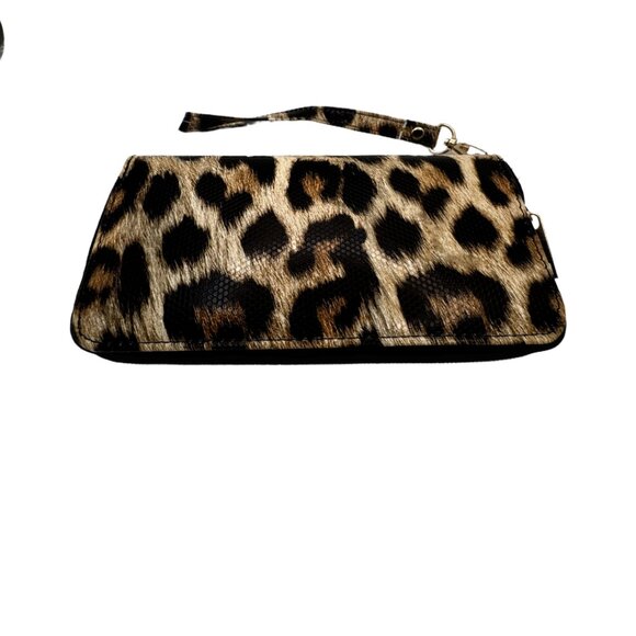 Women's Wristlet Wallet - Picture 2 of 3